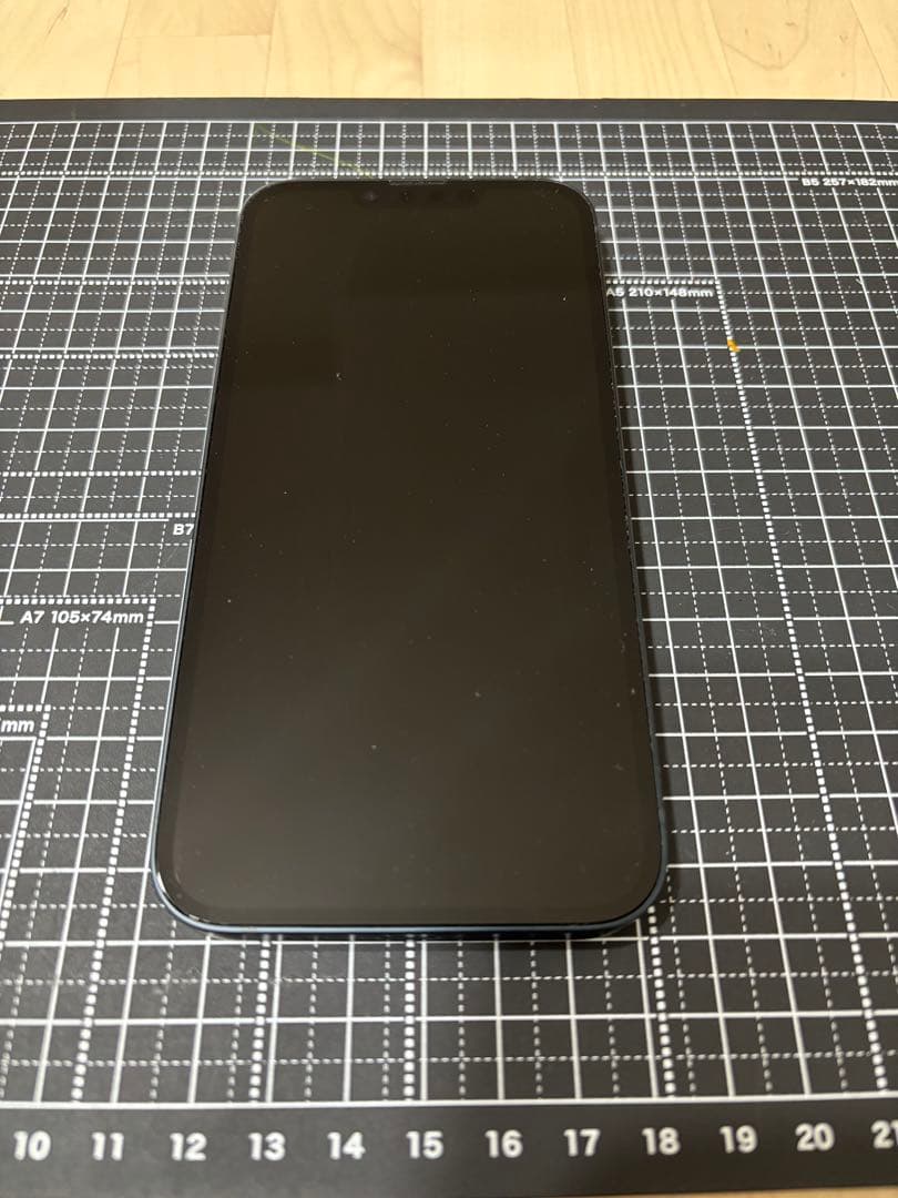 ※tomo　iPhone13 128GB スターライト　SIMフリー　箱付