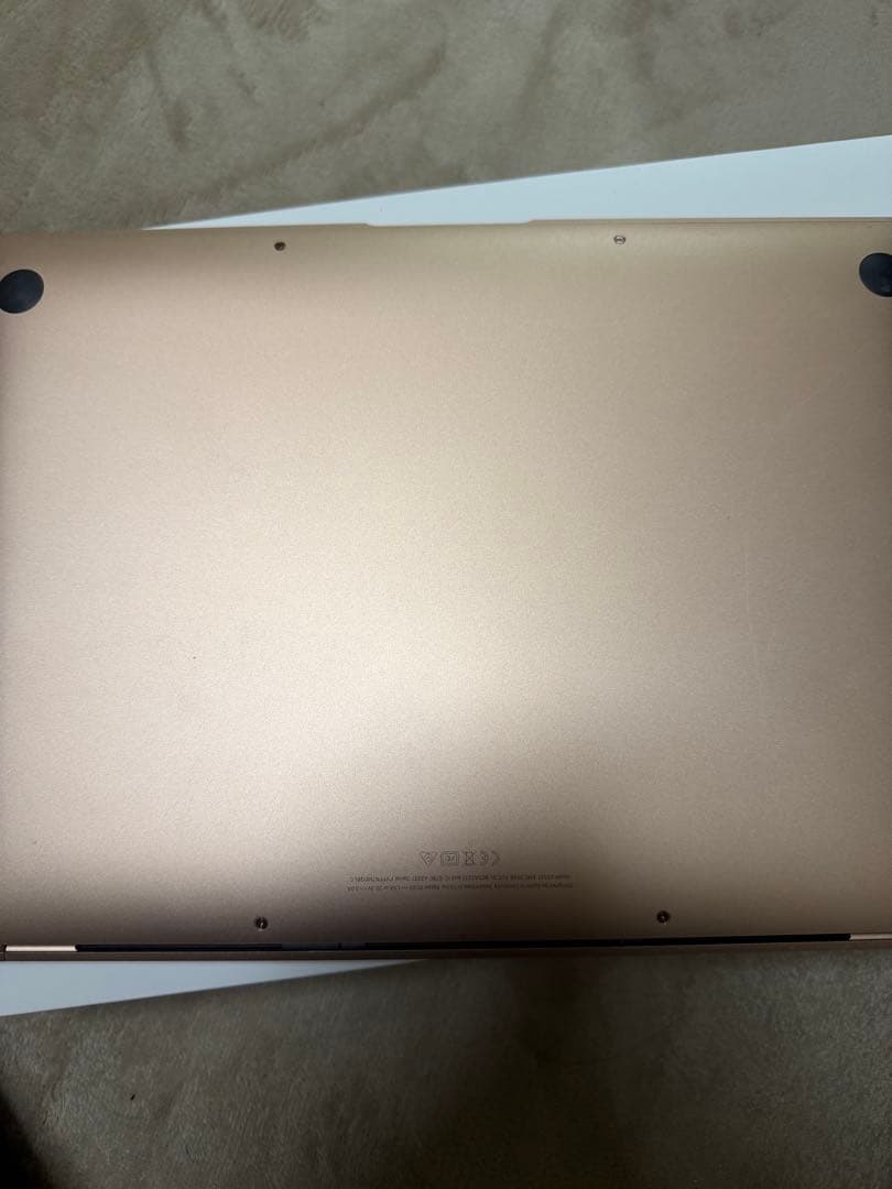 MacBook Air M1 13インチ　A2337 256GB