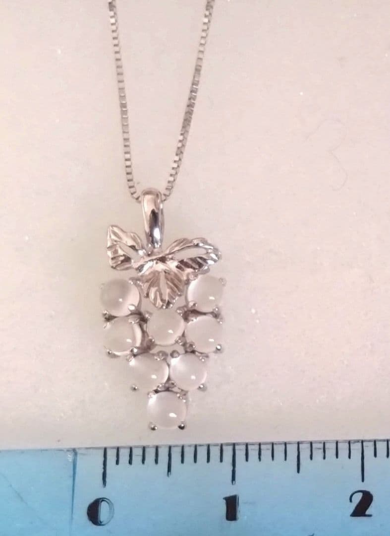 ジュエリーツツミ K10ホワイトゴールドぶどうデザインネックレス