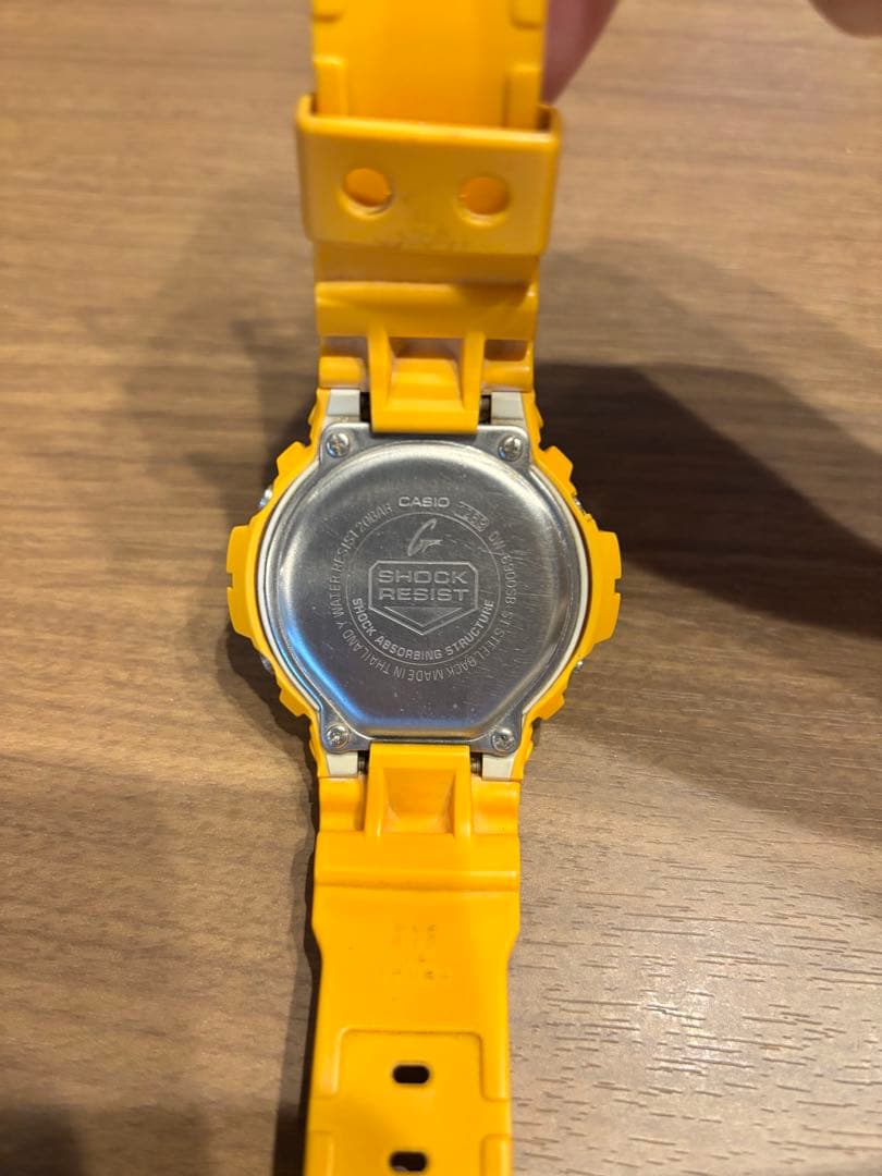 【中古品】G-SHOCK CASIO イエロー　腕時計
