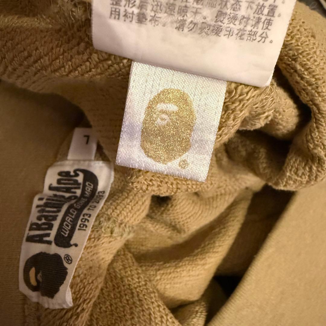 A BATHING APE  アベイシングエイプ　ハーフパンツ　カモフラ