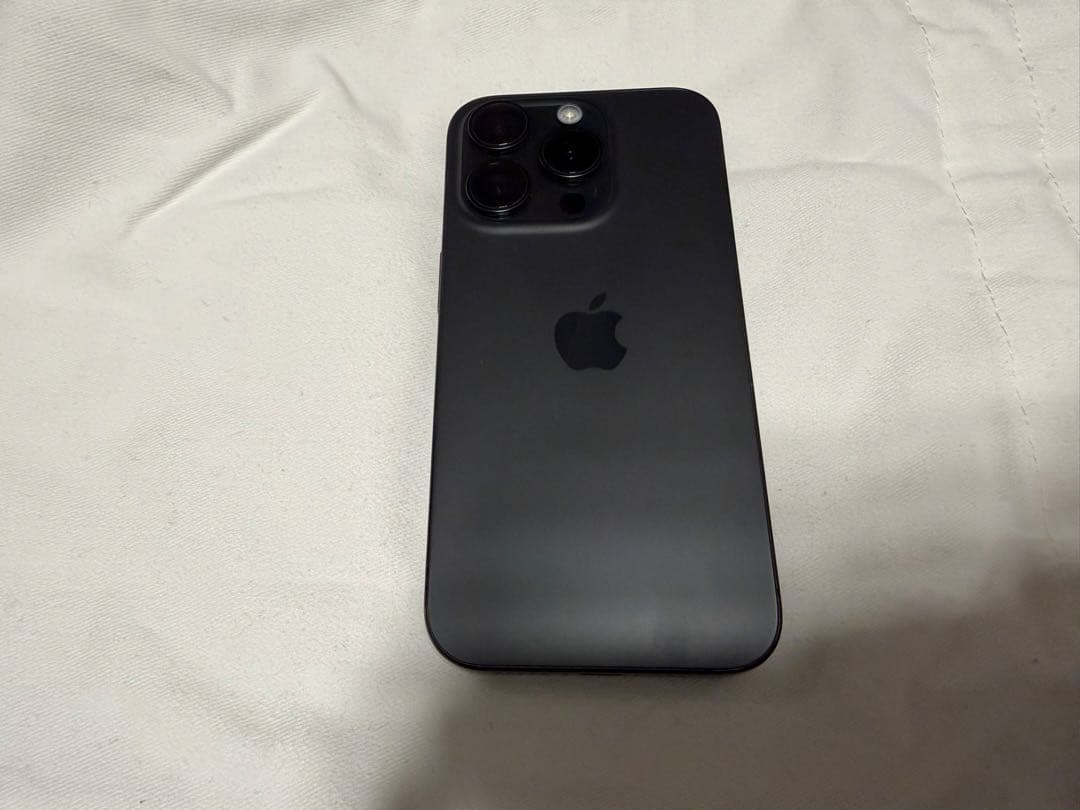 Apple iPhone15Pro ブラックチタニウム128GB