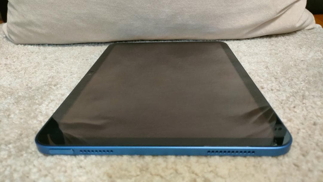 iPad 第10世代 Wi-Fi 64GB Blue ケースおまけ