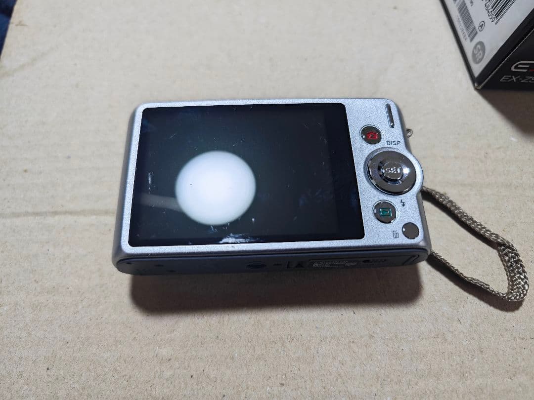 CASIO EXILIM EX-ZS240 デジタルカメラ　中古品