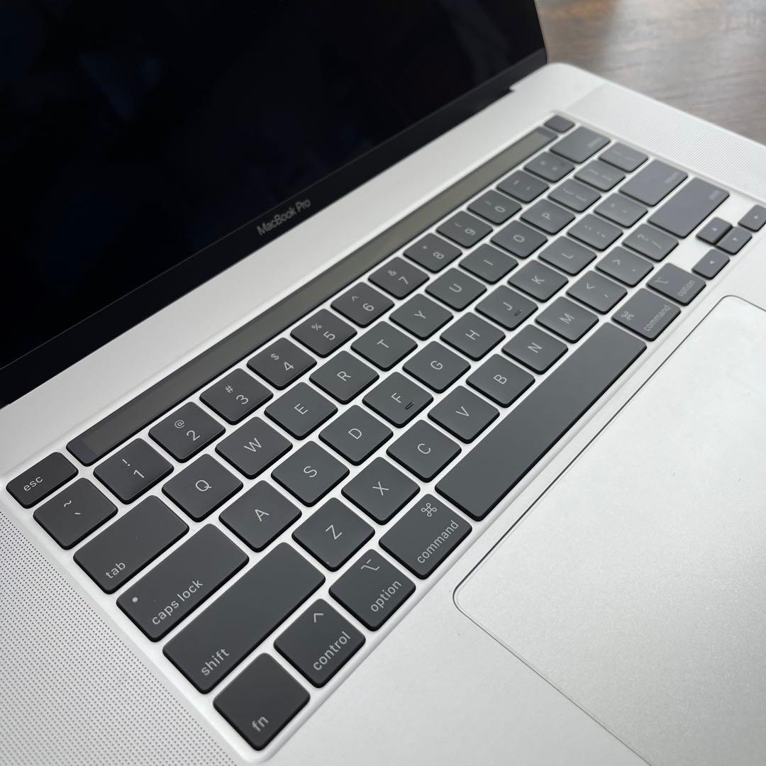 【美品】Apple MacBook Pro 16インチ 本体のみ