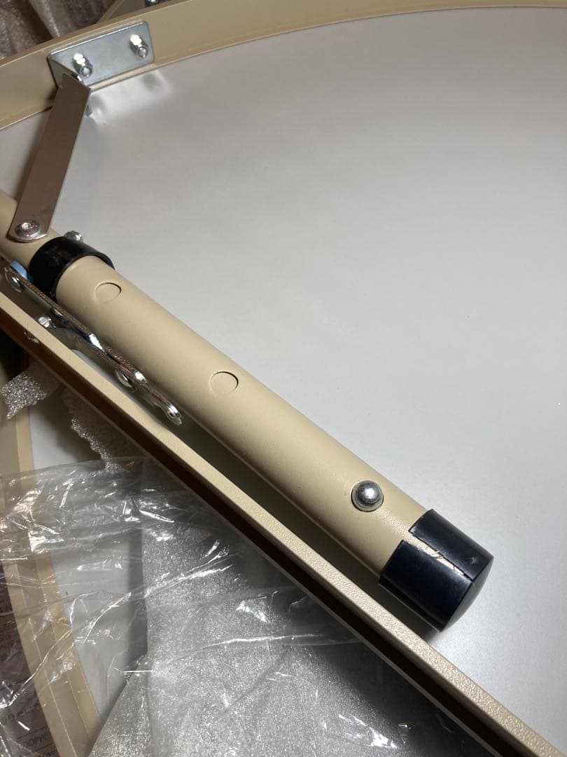 【新品訳あり品】DOD ワンポールテントテーブル 丸テーブル&UFOライト