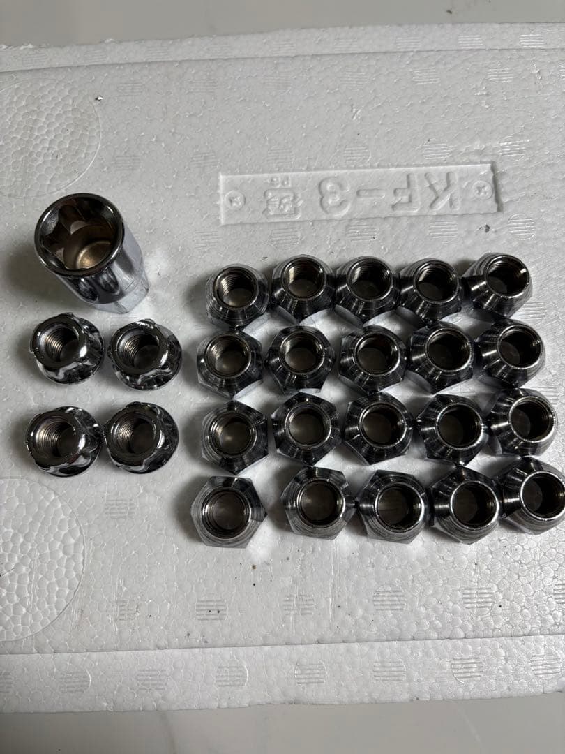 【にいちゃん】17インチ クリムゾン ブラック アルミホイール 2/4