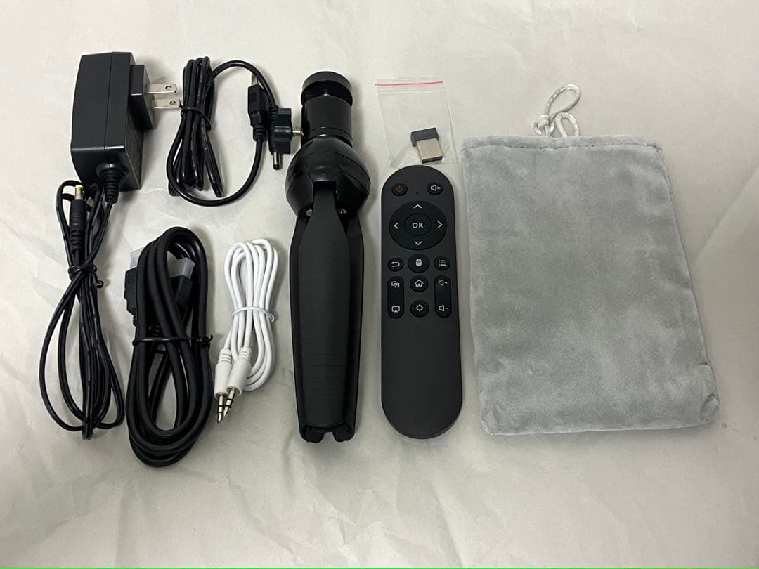 【カベーニ　プロジェクター】