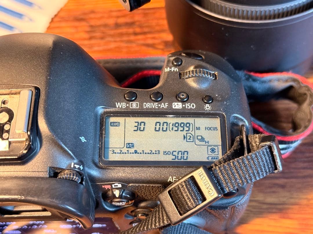 Canon EOS 5DSR 一眼レフカメラ 縦グリ