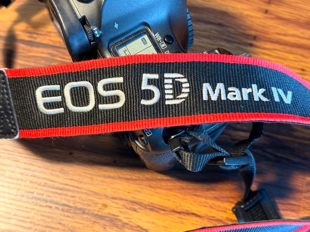 Canon EOS 5DSR 一眼レフカメラ 縦グリ