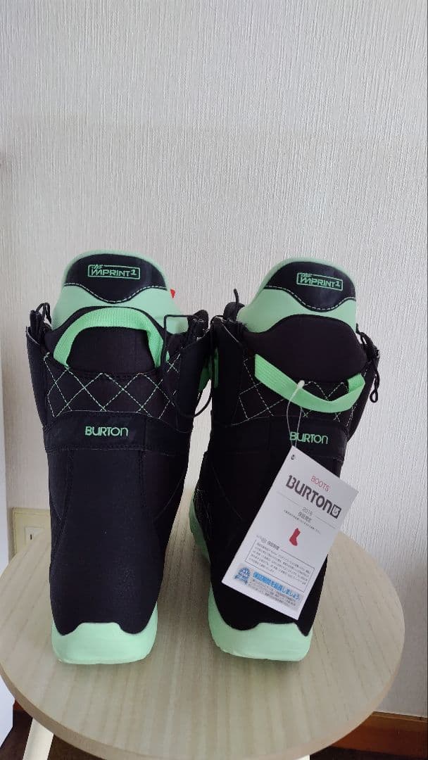 【未使用】BURTON バートン MINT スノーボードブーツ24センチ