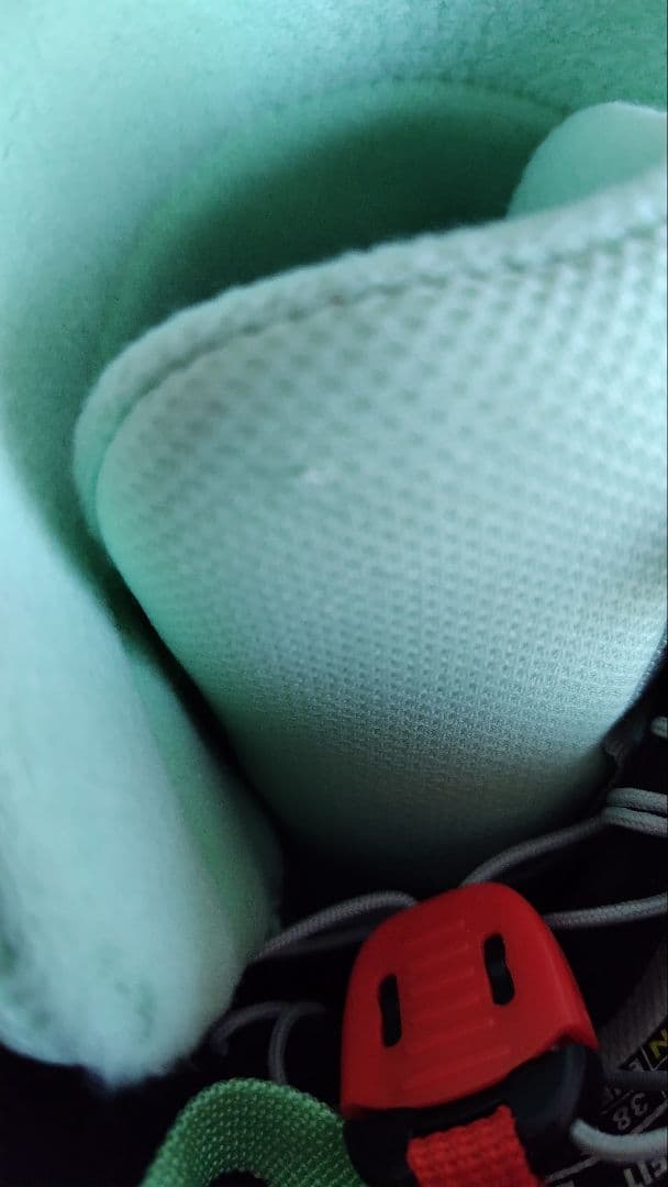 【未使用】BURTON バートン MINT スノーボードブーツ24センチ