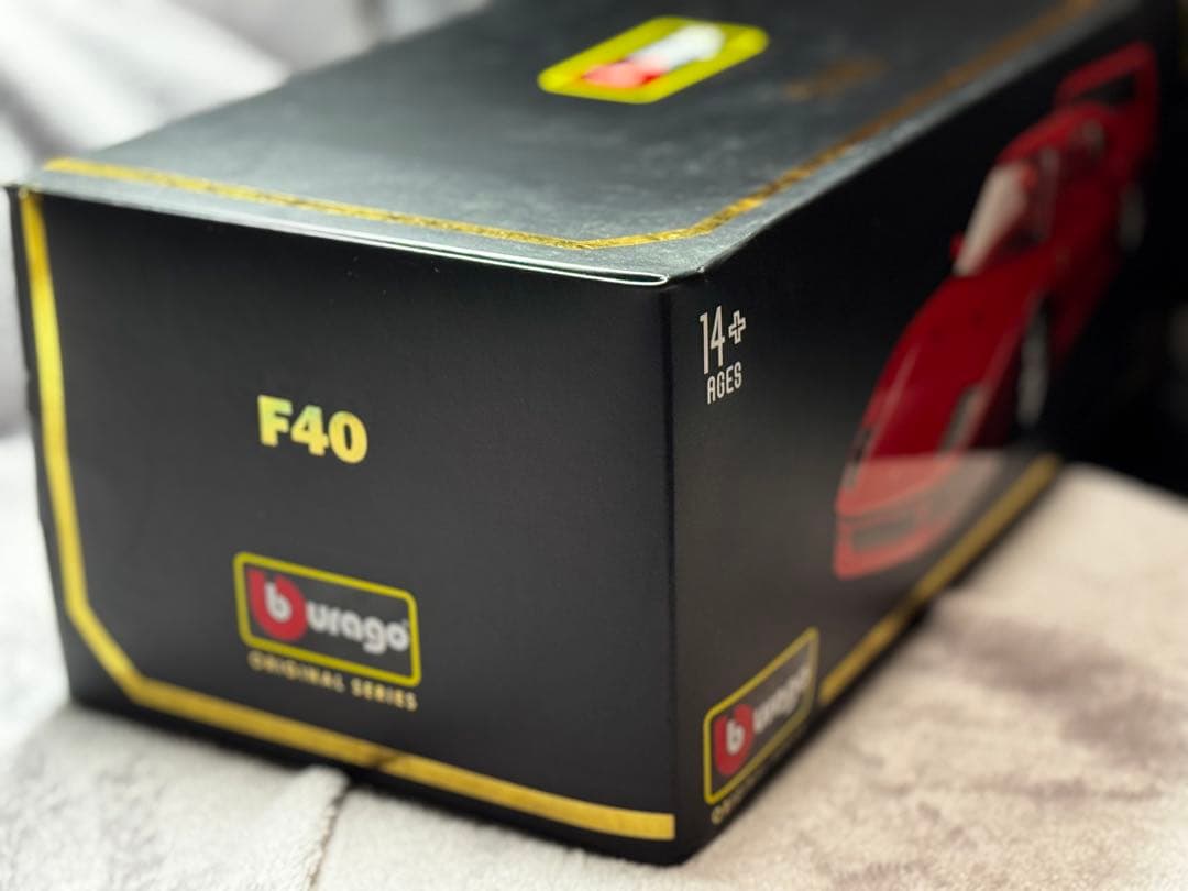 1/18 フェラーリF40