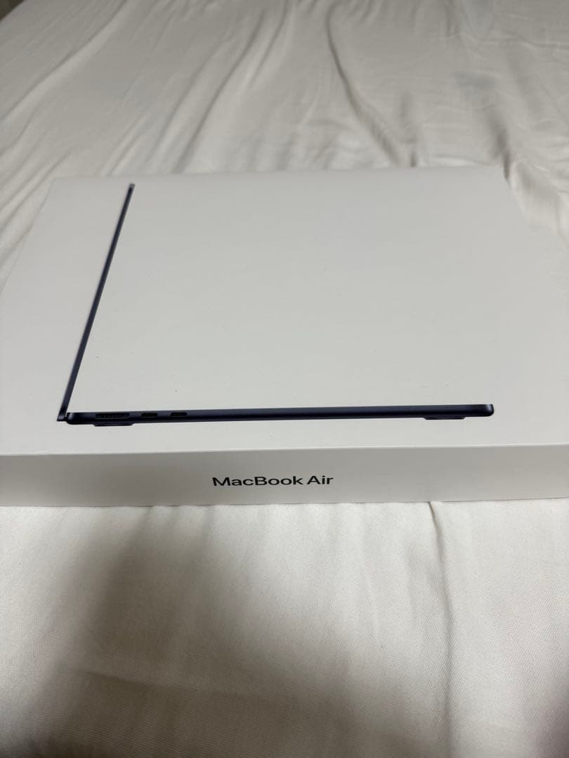 【美品】MacBook Air M2 ミッドナイト　8GBメモリ　512GB