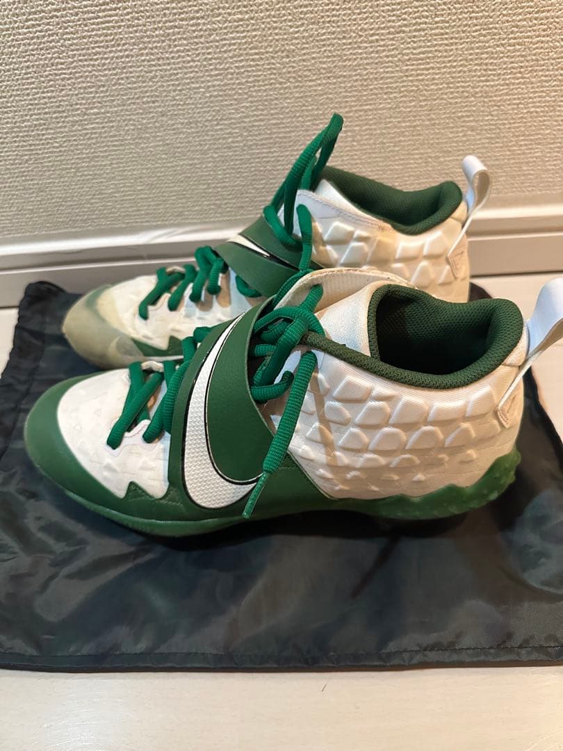 NIKE野球スパイク（靴紐付き）