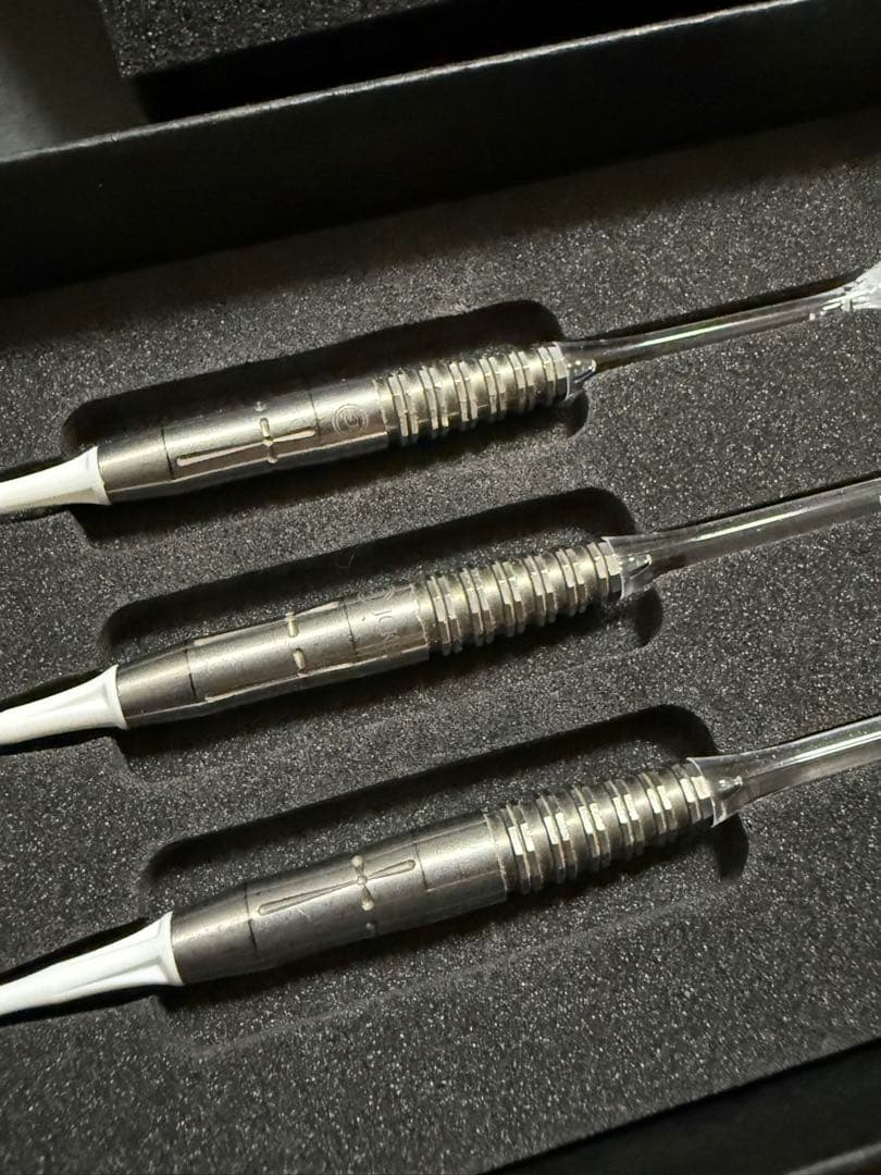 ダーツ JOKER D caMEL