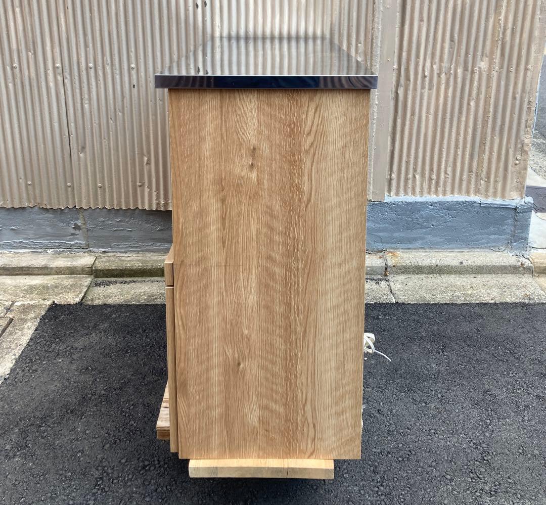 ヴィンテージ調ステンレス天板のキッチンカウンター