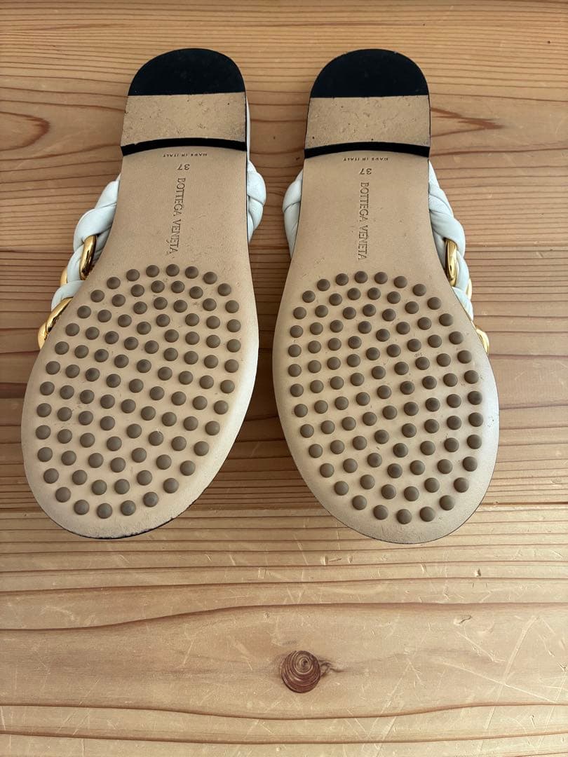 ボッテガヴェネタ（BOTTEGA VENETA）トングサンダル　ホワイト　37