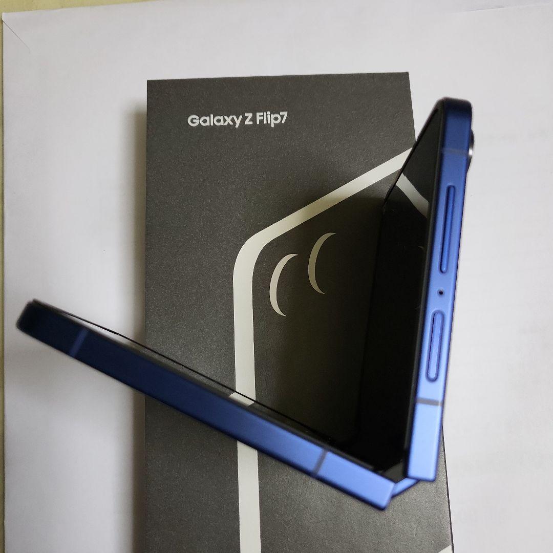 ともさん専用 Galaxy Z Flip7 256GB Blue Shadow