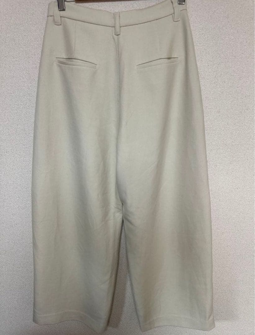 SUI　エクリュ　36