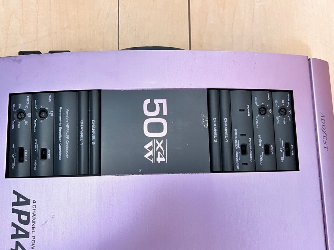 APA4200G 4チャンネルアンプ