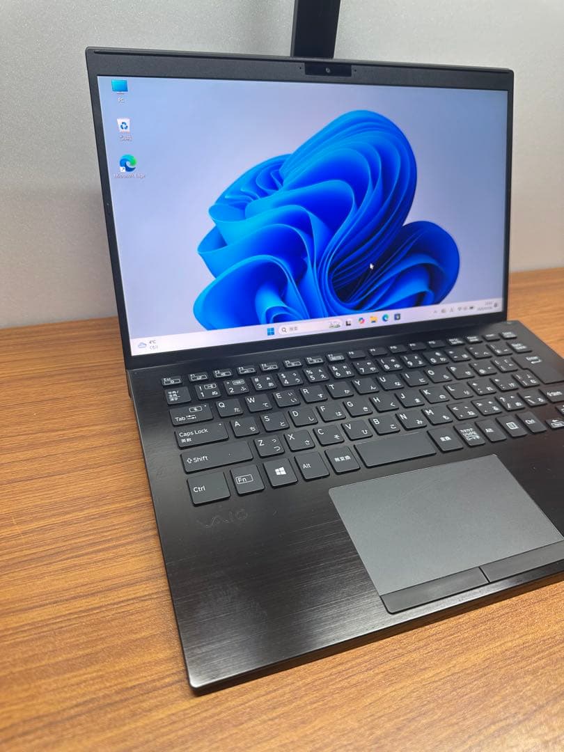 Windowsノート本体 8.VAIO Pro VJPK i7-1165G7 32Gb 256Gb 4K