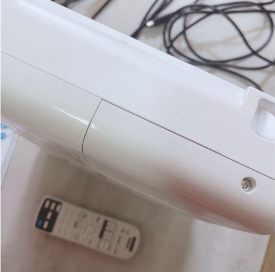 美品　EB-X06 ビジネスプロジェクター