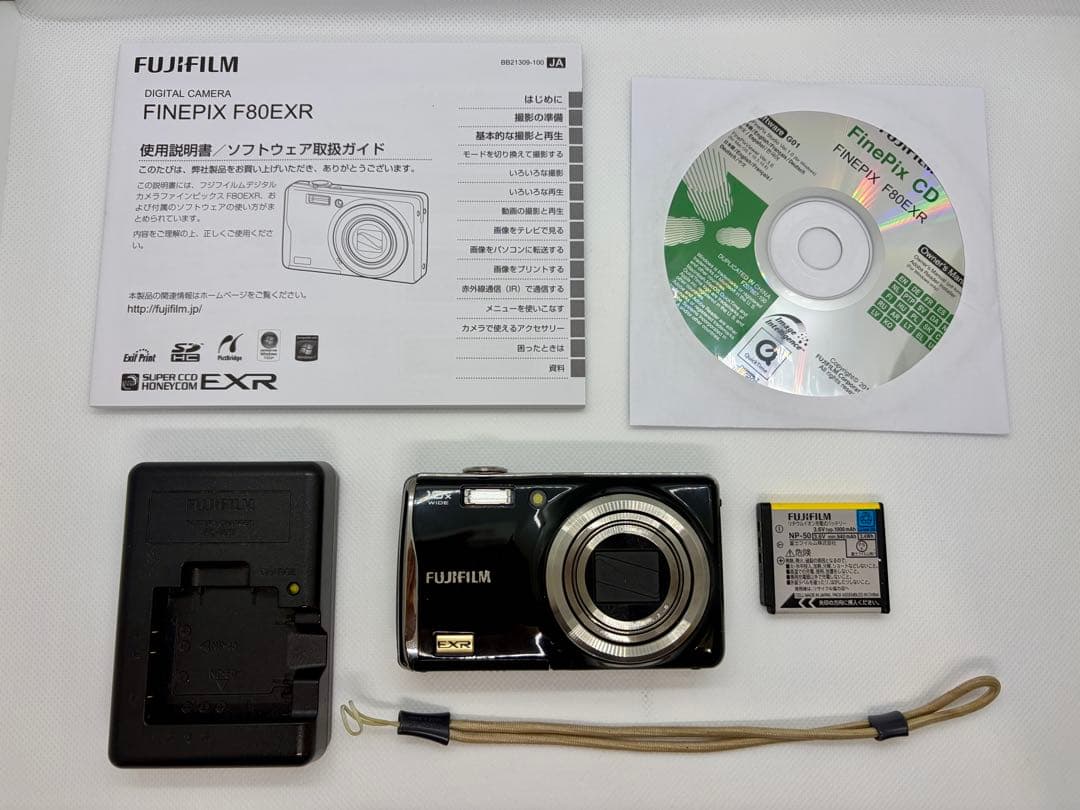 FUJIFILM FinePix F80EXR 光学10倍　デジカメ