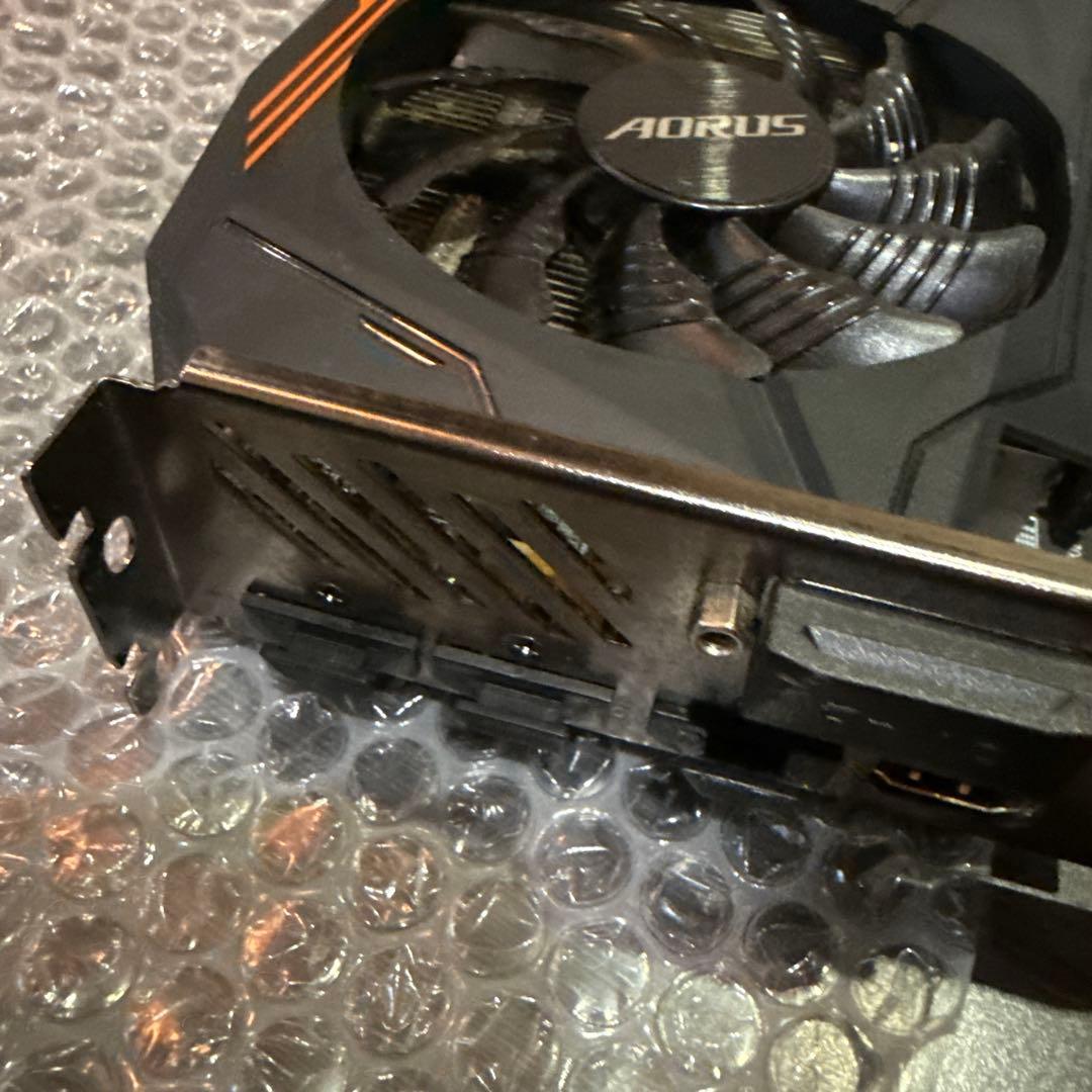 GIGABYTE AORUS グラフィックボード