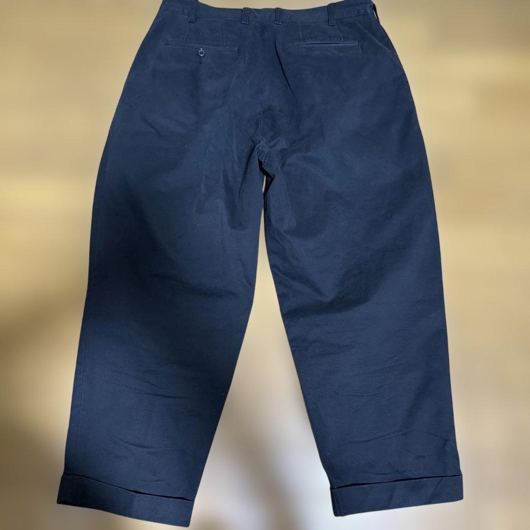 ビームスの百名品　BEAMS PLUS 2プリーツ チノ パンツ