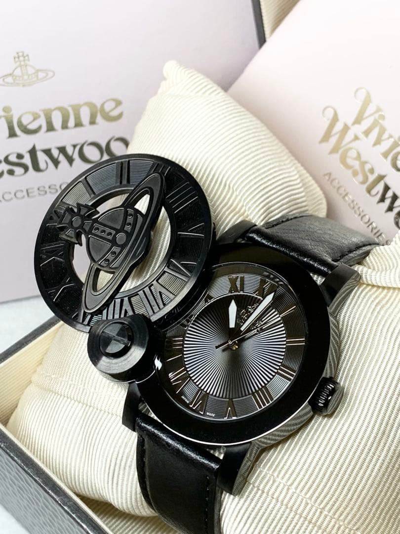 美品 ヴィヴィアンウエストウッド 腕時計 CAGEⅡ オーブ 稼働品 付属品完備