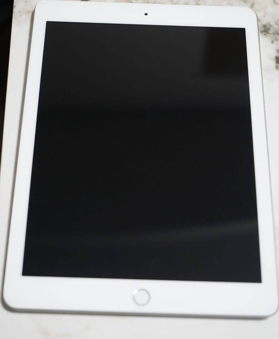 iPad 128GB 第6世代 SIMフリー Cellularモデル