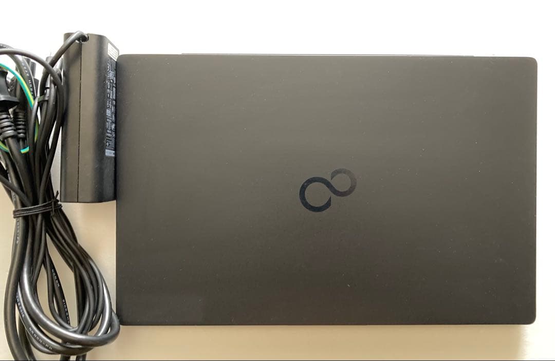 富士通LIFEBOOK U9311 i5-1145G7 8G 256GB