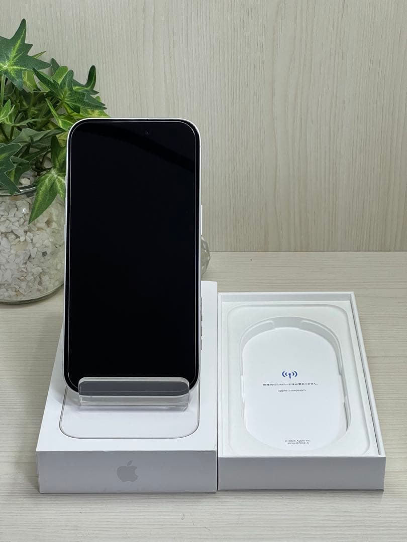 ✅✨ほぼ新品・100％✨iPhone 16 128GB❣️AppleCare付き