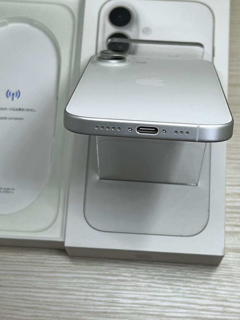 ✅✨ほぼ新品・100％✨iPhone 16 128GB❣️AppleCare付き