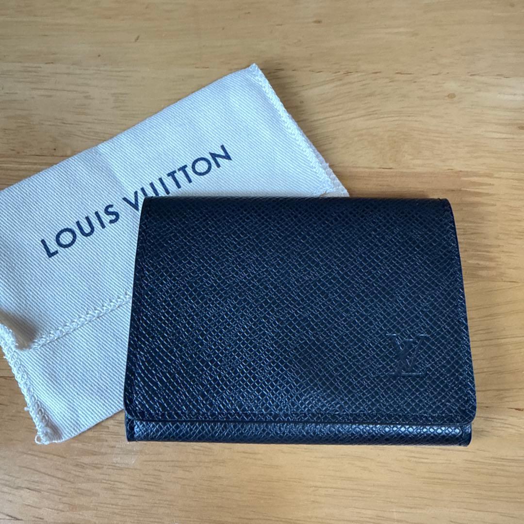 LOUIS VUITTON ブラックレザー 名刺入れ 保存袋付