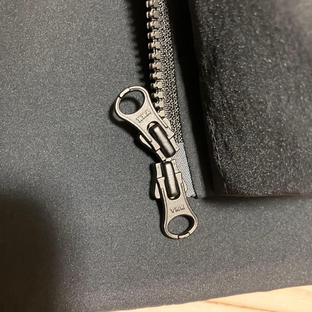 【美品】UNTRACE アントレース ジッパーベスト 2 ダークネイビー L