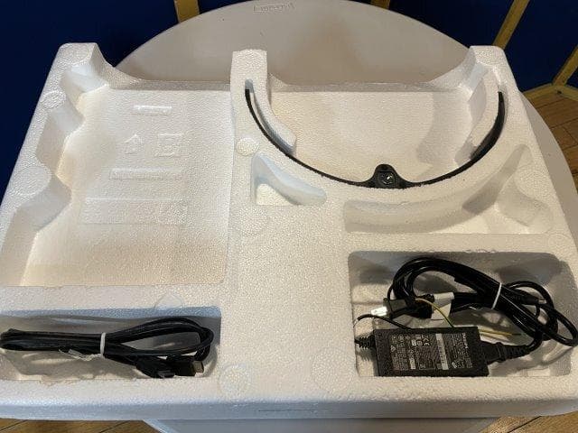 Philips E Line 27 インチモニター