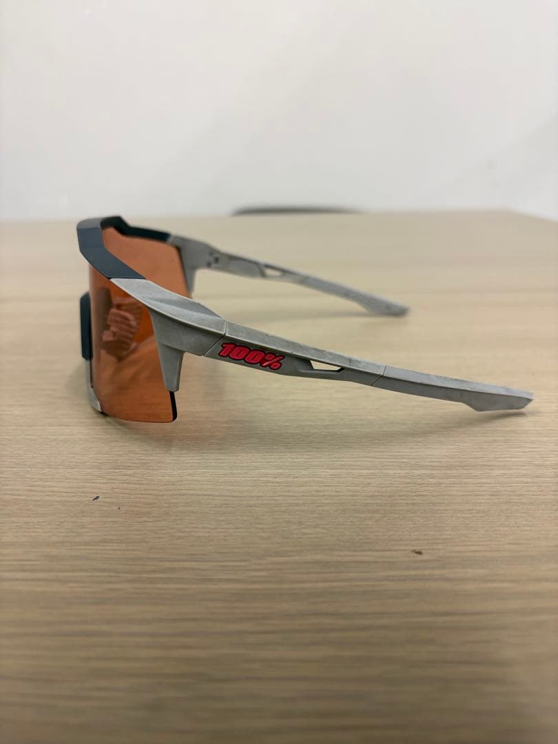 100%ワンハンドレッド スポーツサングラス サイクリング／ランニング ケース無