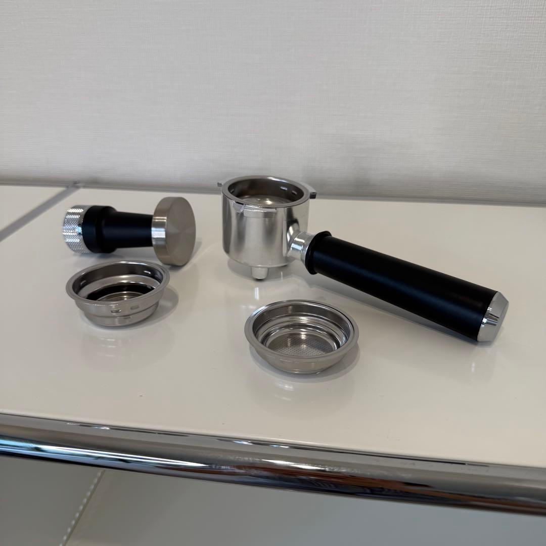 【実質新品】デロンギ エスプレッソ・カプチーノメーカー デディカ アルテ