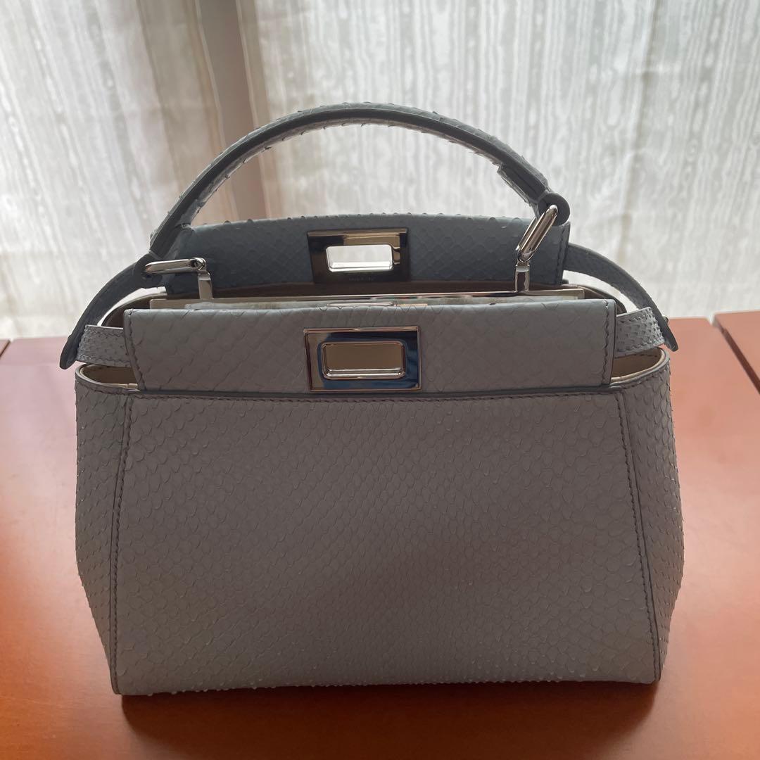 美品　Fendi 花柄刺繍 ハンドバッグ 水色