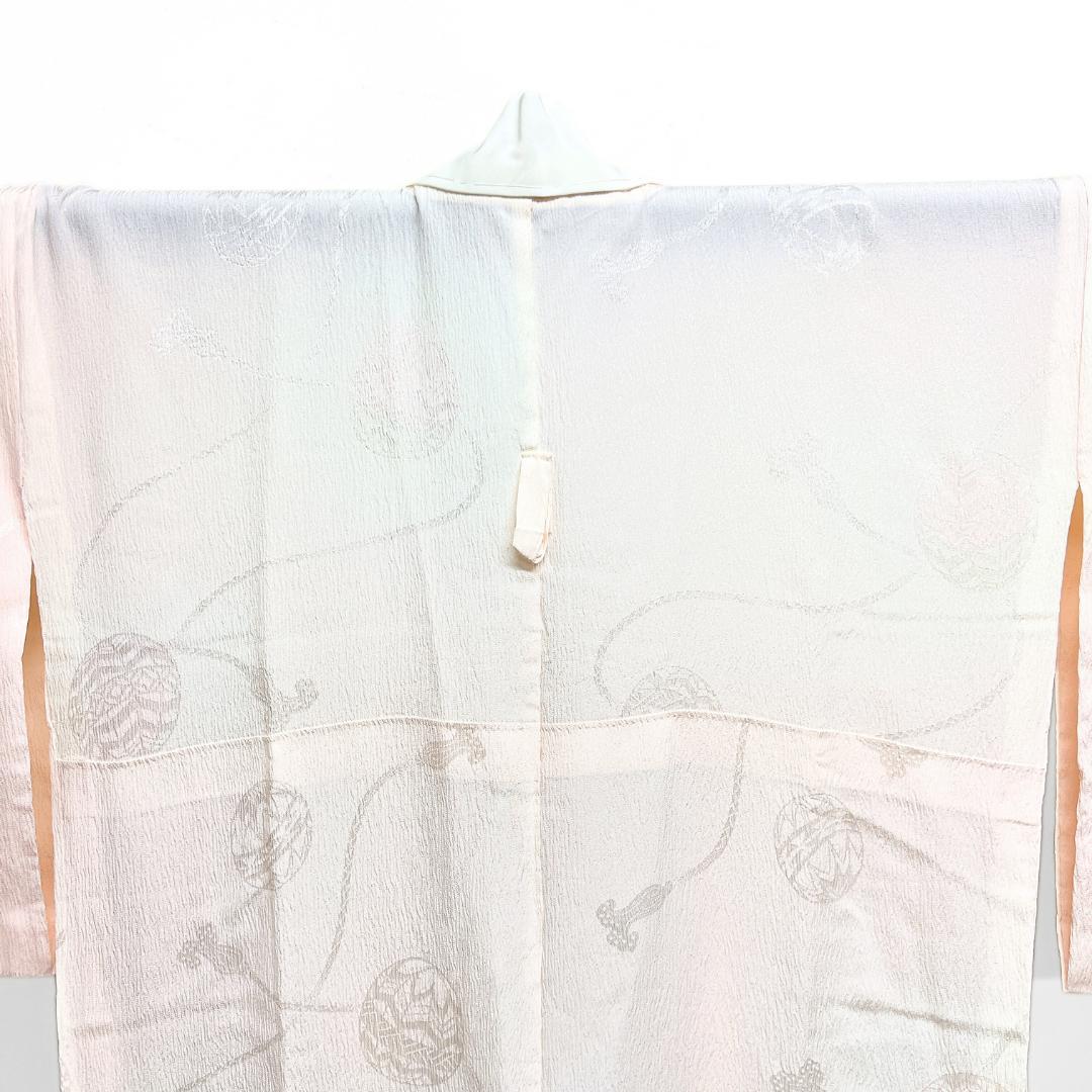 長襦袢　襟に刺繍　鞠　水引　芝草　梅花　芝草　竹　着物　124b d ms