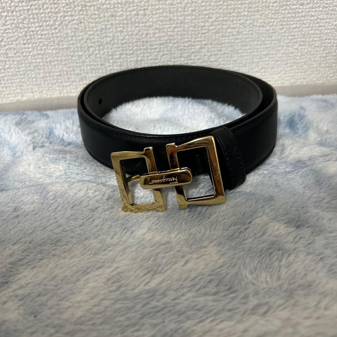 Ferragamo 黒 レザー ベルト ゴールドバックル