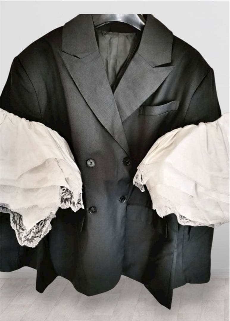 ビビィ Bibiy. EMMA FRILL JACKET テーラードジャケット