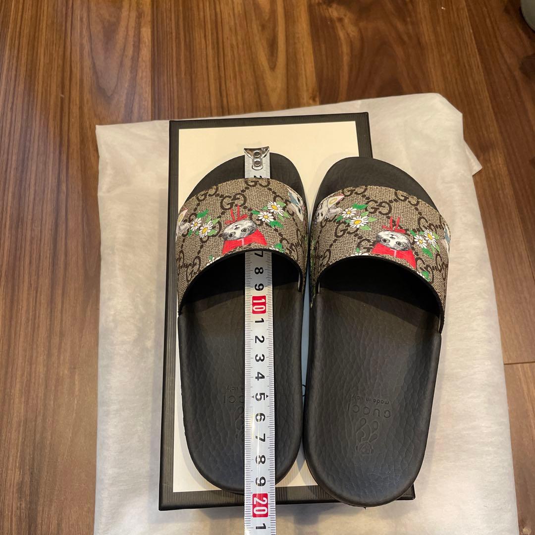 グッチ　サンダル　ひぐちようこコラボ