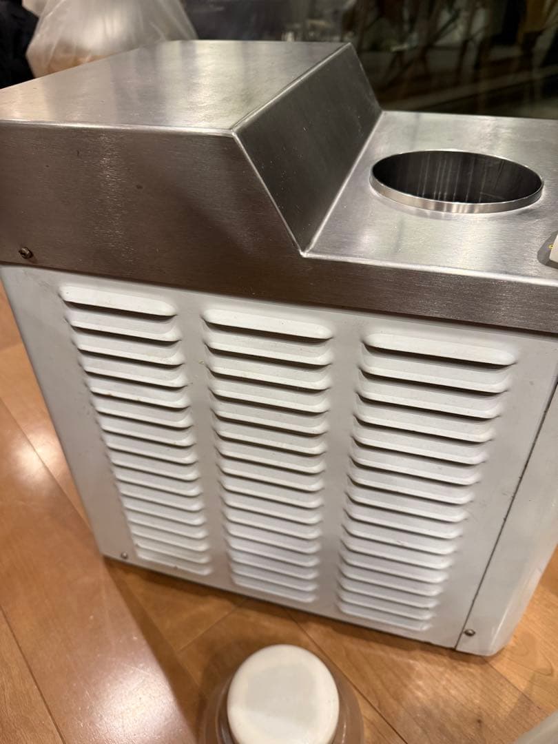 CARPIGIANI カルピジャーニ　アイスクリームメーカー　ジェラートマシン