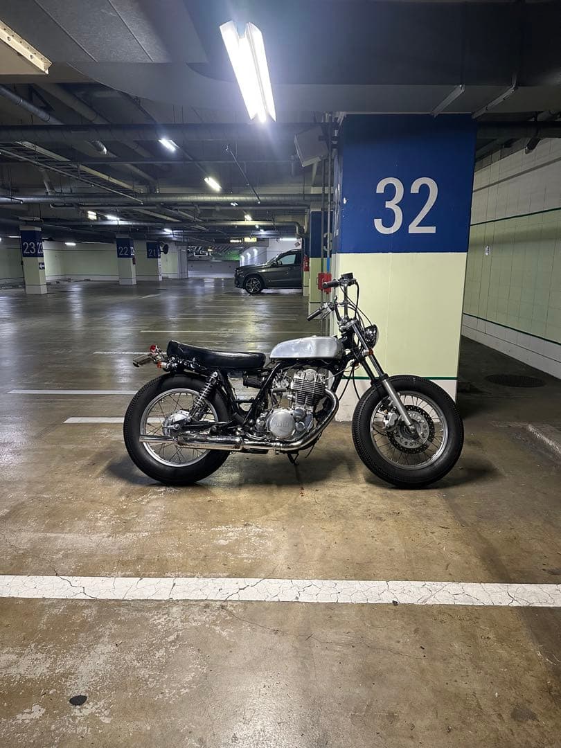 SR400 アルミタンク キャブ車 【非売品】