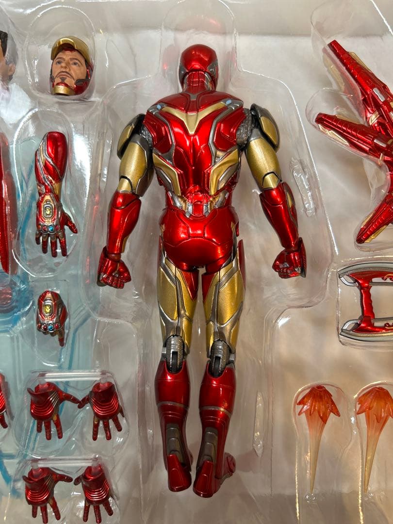 新品　MAFEX マフェックス　アイアンマン マーク85 エンドゲーム