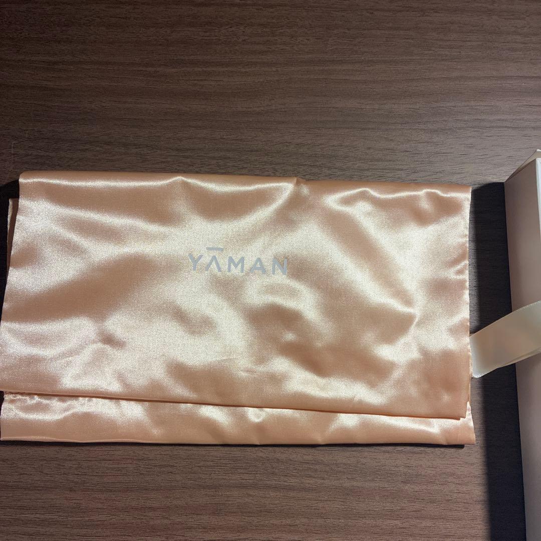 YAMAN ブラシヘアアイロン ゴールド