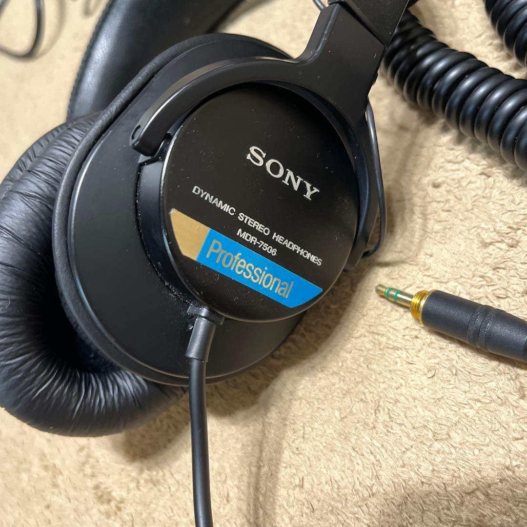 ソニー　モニターヘッドホン　SONY MDR-7506 ヘッドホン